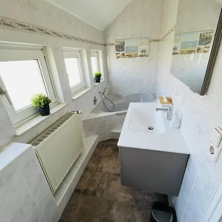 Neu - Familienfreundliches Ferienhaus Am Goitzschesee - 150m Bis Zum See * Bitterfeld-Wolfen